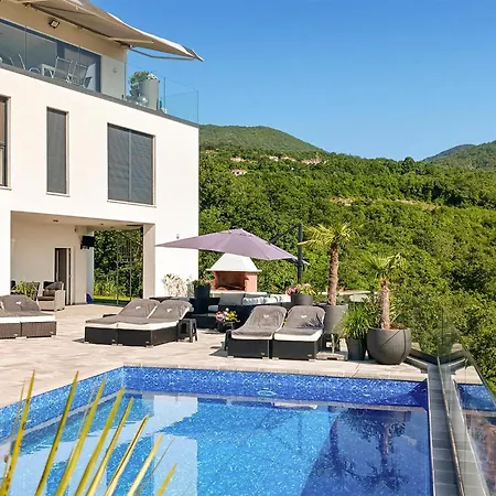 Holiday home Cozy In With Wi-fi Opatija